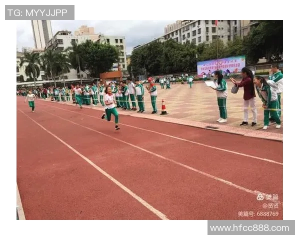 球星英姿尽显绿茵风采帅气写真定格运动激情瞬间 球星英姿尽显绿茵风采帅气写真定格运动激情瞬间